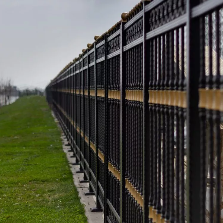 Commercial Fencing